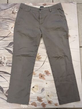 Dockers Men's Gray Chino Pants